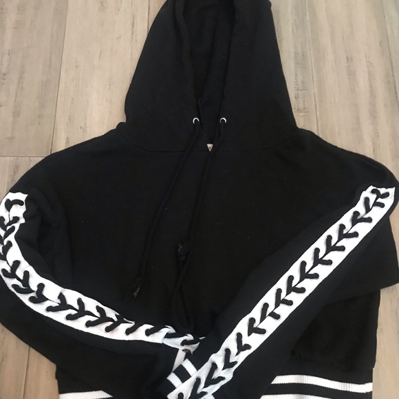 Papaya black and white jacket - Picture 2 of 2